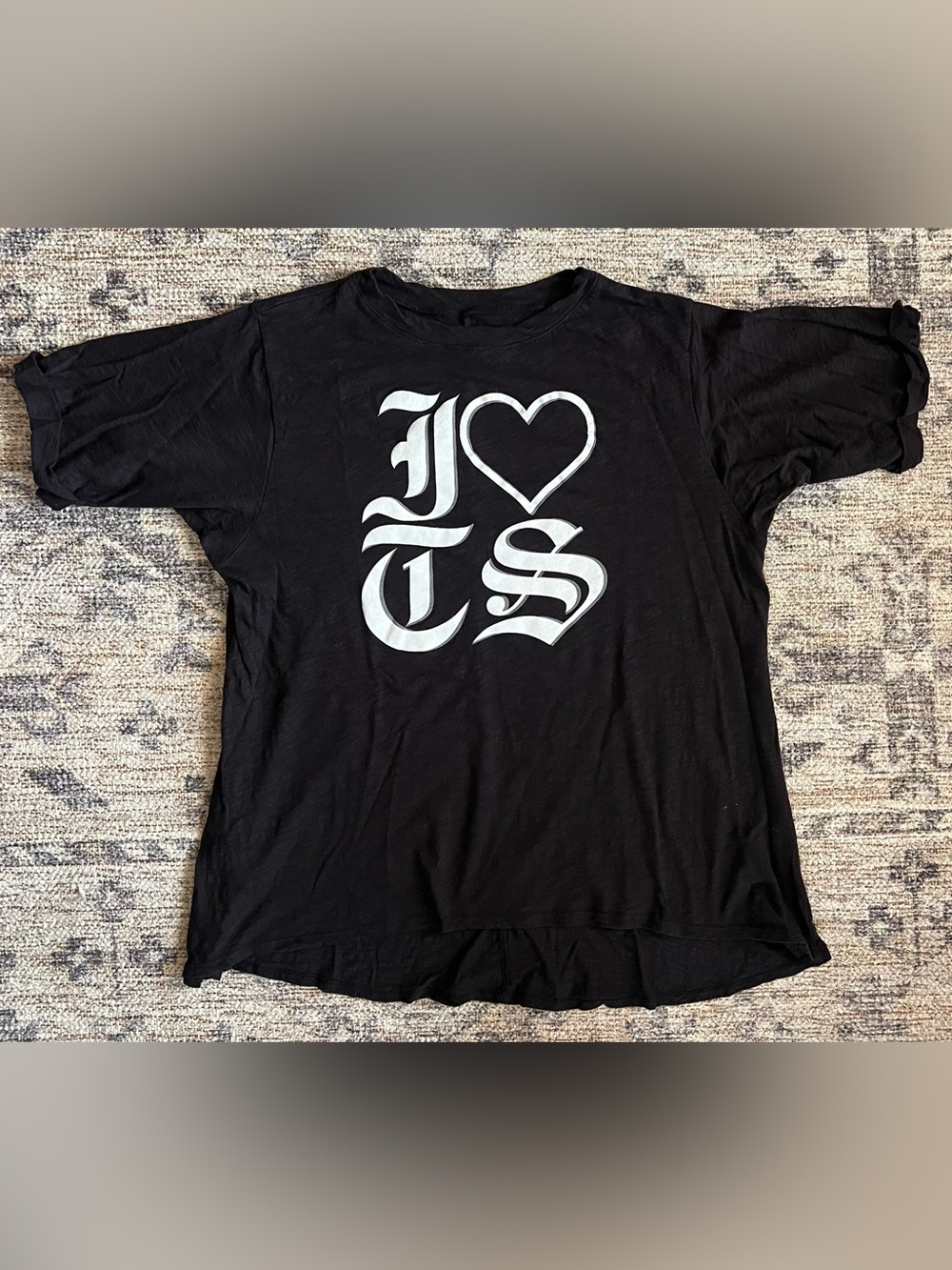 Taylor Swift Reputation Tour "I *Heart* T.S. T-Shirt XS Extra Small
